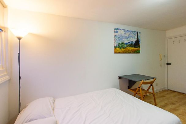 Flat 11 West Cromwell Road, Earls Court SW5 9QL - Photo 1