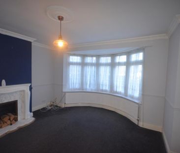 2 bedroom maisonette to rent - Photo 2