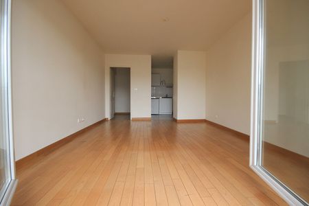 Appartement a louer Paris - Loyer €1 426/mois charges comprises ** - Photo 3