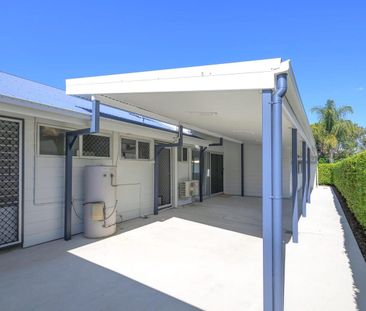 Charming 4 Bedroom Low-set Home - Photo 4