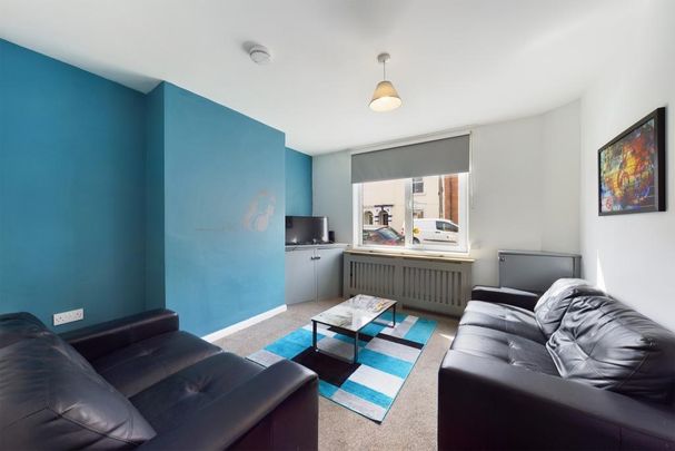 4 bedroom house to rent - Photo 1