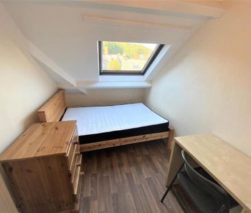 6 bedroom house to rent - Photo 4