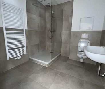 Erstbezug nach Sanierung: Charmante Dachgeschosswohnung - Foto 2