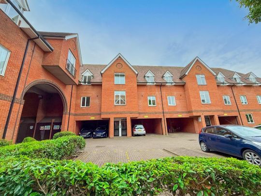 Bluecoat Court, Hertford - Photo 1