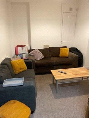 5 bedroom house to rent - Photo 1