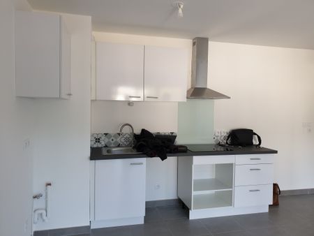 Location Appartement 2 pièces 44m² AIX LES BAINS 73100 - Photo 4