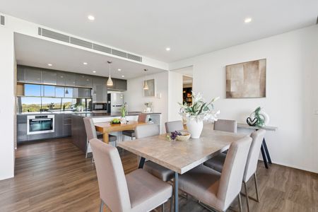 Expansive Living with Elevated Views in Realm Park! - Photo 4