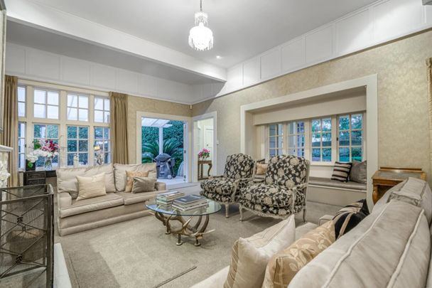 REMUERA - 4 Bedrooms Big House - Photo 1