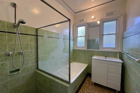 PARTIALLY RENOVATED FAMILY HOME - Photo 3