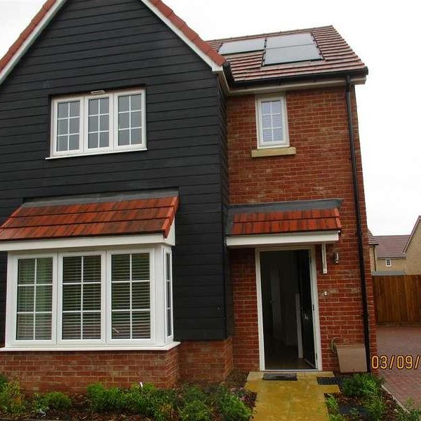 Crown Drive, Elsenham, Bishops Stortford - Photo 1