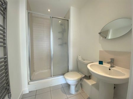 Clayponds Lane, Brentford, Middx, TW8 - Photo 5