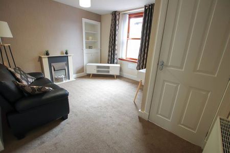 35 Old Road, AB54 8JH, Huntly - Photo 2