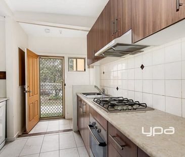 Perfect location! - Photo 4