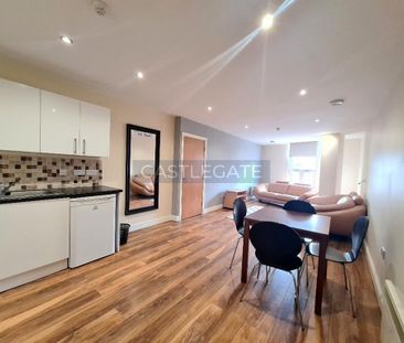 1 bedroom triplex to rent - Photo 2