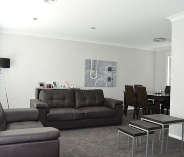 VERY STYLISH HOME - Photo 4