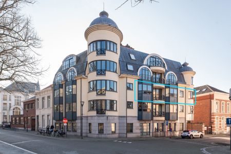 Stijlvol 2 slaapkamer appartement van 136m² in het centrum - Photo 3