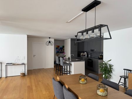 Spacious 4.5-room apartment and 141 m² - Photo 4