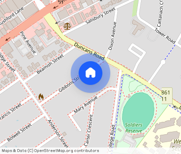 “QUAINT 3 BEDROOM COTTAGE IN THE HEAR OF TOWN” - Photo 1