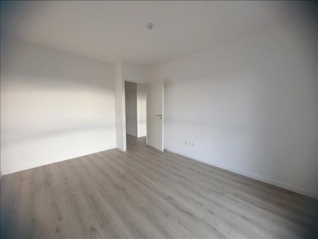 3 pièces - 68,3 m² - 3ème étage - Colocation non autorisée - Photo 3