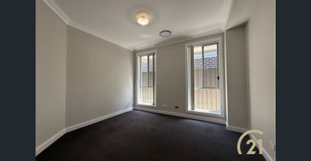 Modern 4 Bedroom Family Home! - Photo 5