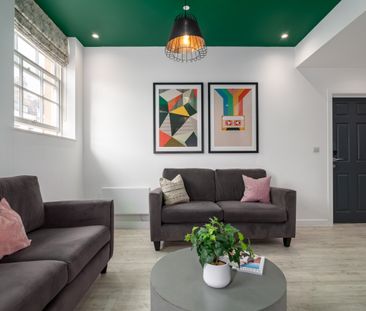 Park Street Room 1 - Photo 3