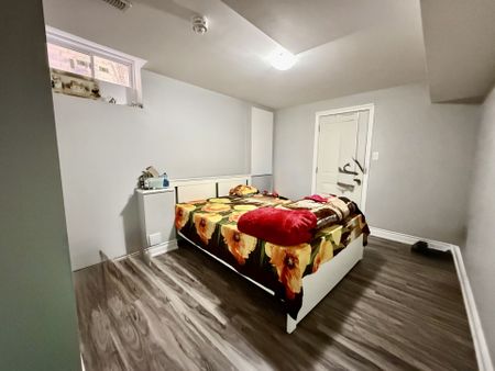 For Lease - 389 Royal West Drive, Brampton, Ontario - Photo 4