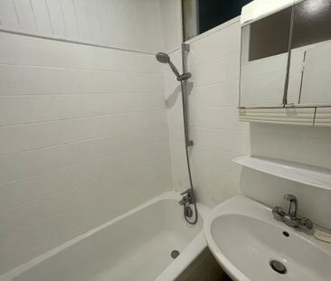 Location Appartement 1 pièce 34m² BOULOGNE BILLANCOURT 92100 - Photo 3