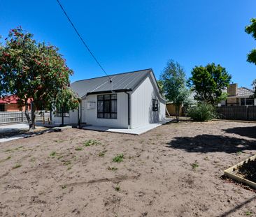 FULLY RENOVATED 3 BEDROOM 2 BATHROOM HOME - Photo 6