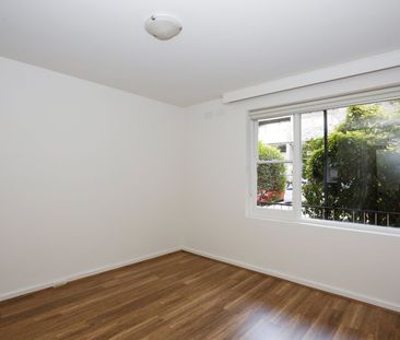 4/565 Glenferrie Road, Hawthorn VIC 3122 - Photo 4