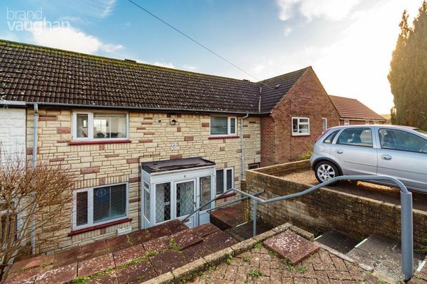 4 bedroom semi-detached house to rent - Photo 1