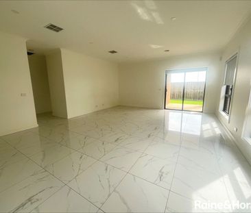 Quality built Modern 4 Bedroom Family Home! - Photo 1