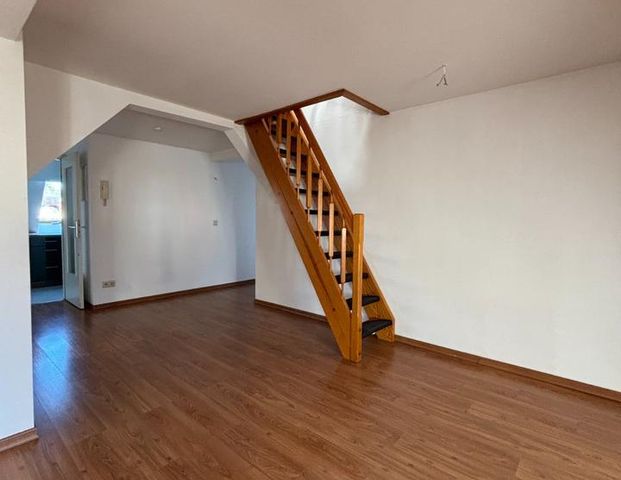 schöne 4-Raum Wohnung im Dachgeschoss am Altmarkt in Kirchberg - Foto 1