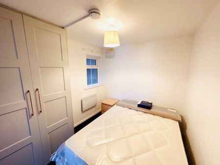 New Road, Skewen, NEATH - Photo 2