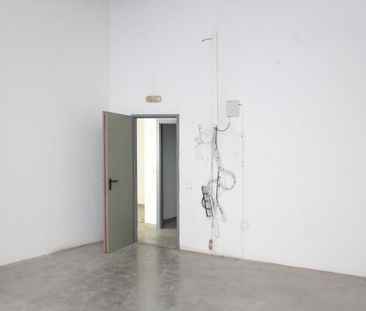 Sevilla, Andalusia 41020 - Photo 4