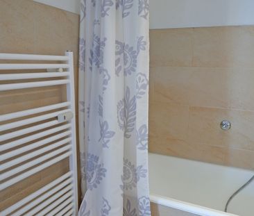 Lichtdurchflutete 2-Zimmer-Wohnung in Bremen-Hastedt - Photo 3