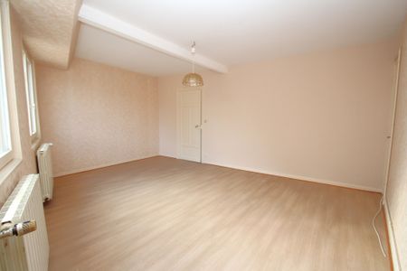 Location Appartement 2 pièces 65m² DECIZE 58300 - Photo 2