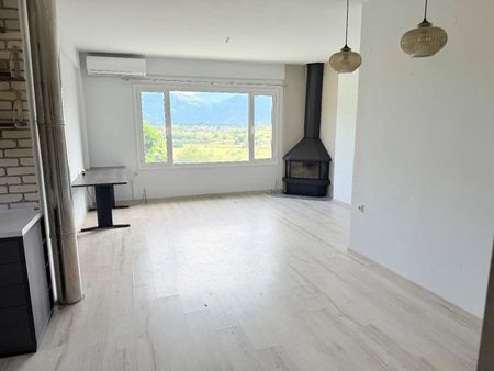 Διαμέρισμα για ενοικίαση Κολωνιάτι (Μπιζάνιο) - Φωτογραφία 3