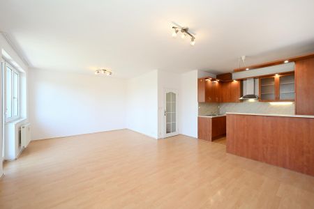 Pronájem bytu 2+kk 62 m², U Strouhy , Vestec - Photo 5
