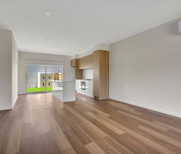 Brand New, Parkside Living - Photo 6