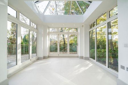 3 bedroom detached house to rent - Photo 3