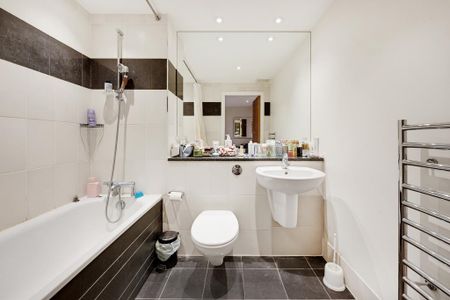 1 bedroom flat to rent - Photo 5