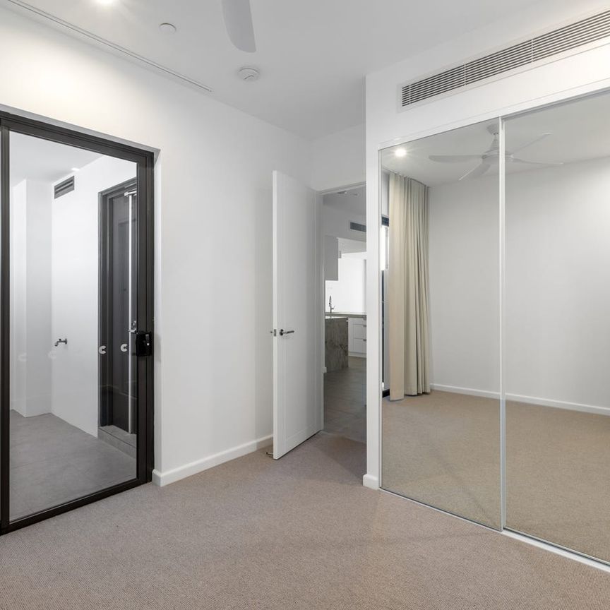 LUXURY APARTMENT AT THE COVE, COMINO. DESIGNER LIVING WITH AN ELEVATED COASTAL OUTLOOK - Photo 1