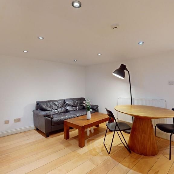 1 bedroom flat to rent - Photo 1