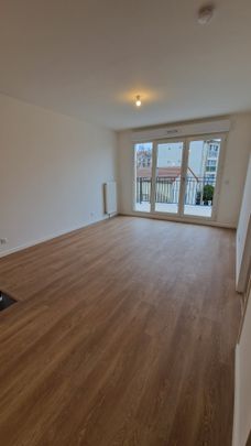 Location Appartement 2 pièces 40m² NEUILLY PLAISANCE 93360 - Photo 1