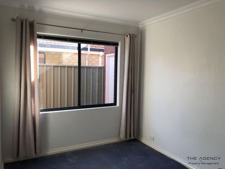 Charming 3-Bedroom Home - Photo 3