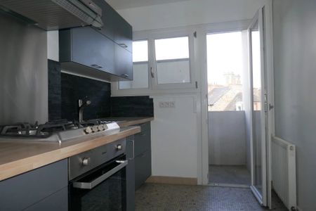 Location Appartement 4 pièces 75m² ST BRIEUC 22000 - Photo 3