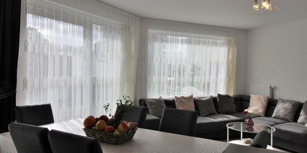 Appartement te huur in Brussel voor € 1.150 met 2 slaapkamers - Photo 1