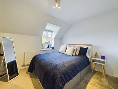 18 Mackintosh Street, Bromley, BR2, London - Photo 2