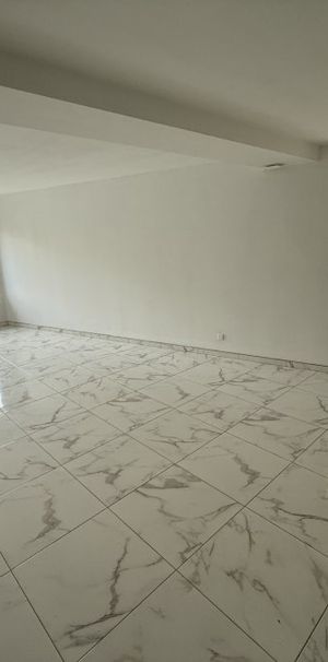 Appartement 5 pièces à Épiez-sur-Chiers - Photo 1