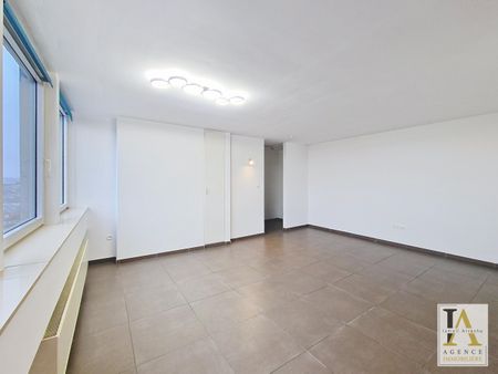 Appartement 1 chambre idéalement situé - Photo 3